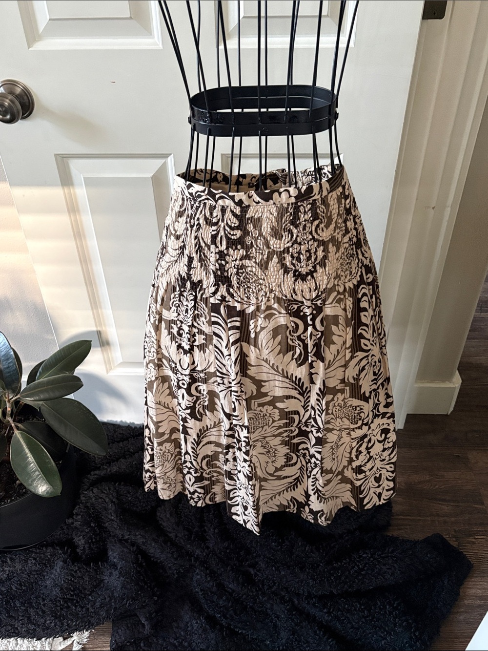 Neutral Floral Print Women’s Skirt - Beige and Brown